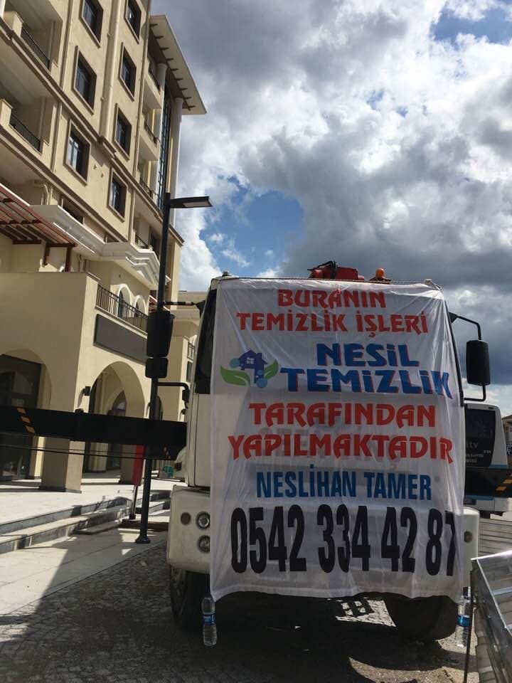 Cephe temizliği sırasında saha çalışması