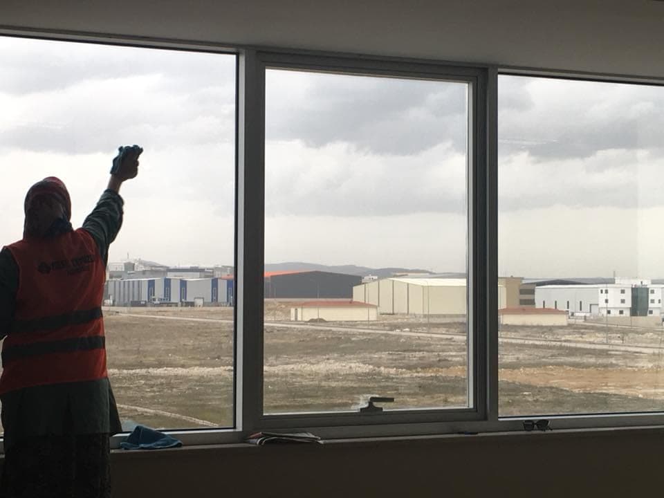 Platformdan yapılan kompozit panel temizliği