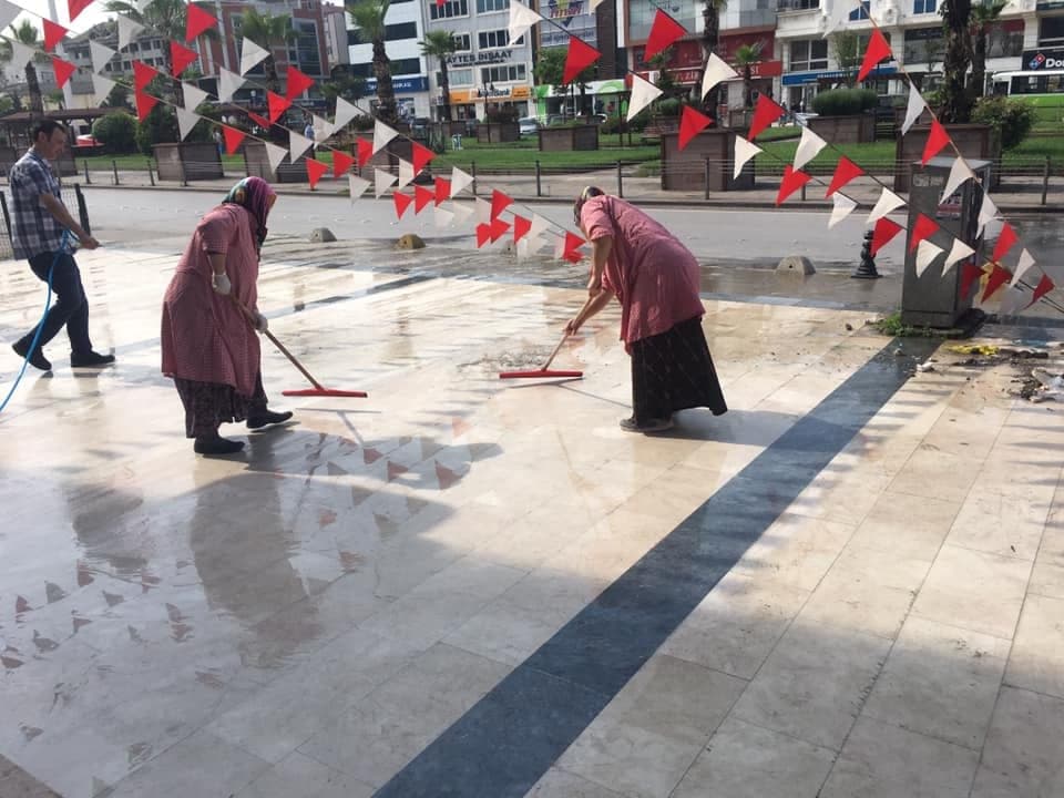 Makineli zemin yıkama uygulaması