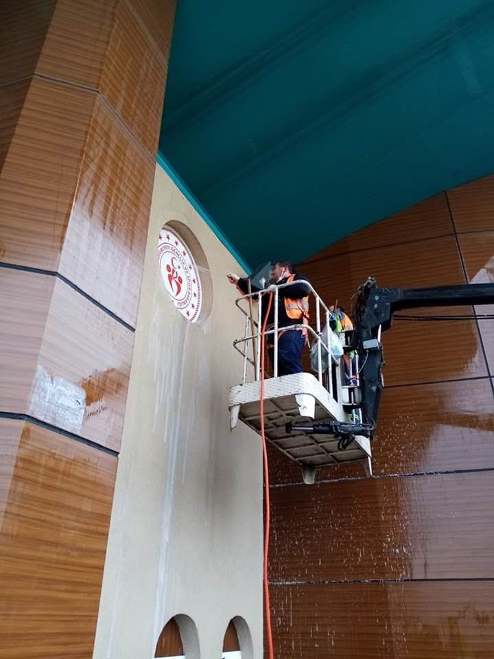 Platformdan yapılan kompozit panel temizliği